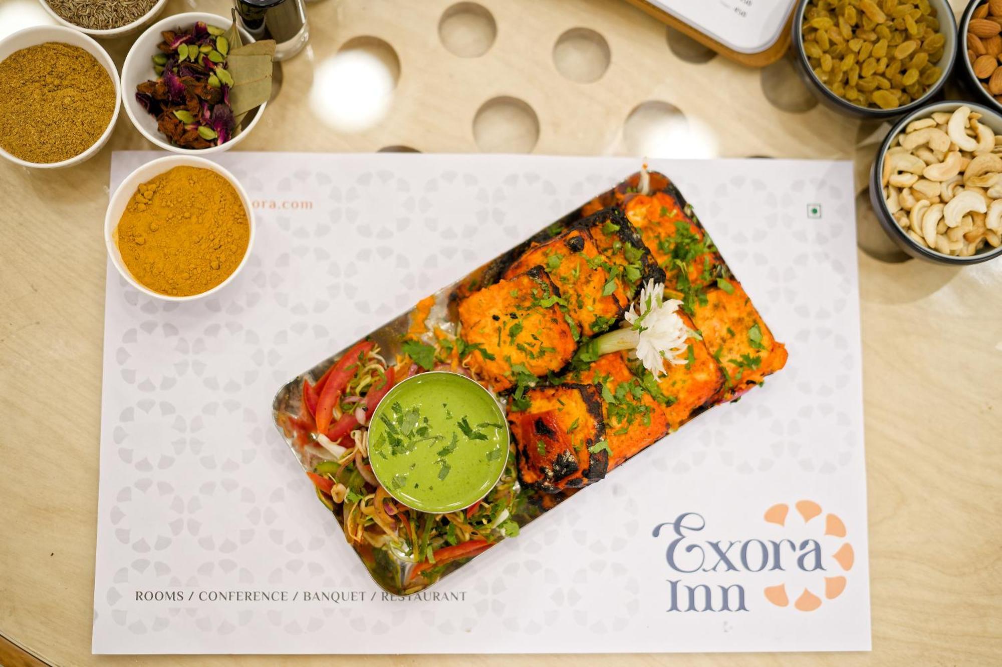 Exora Inn Ahmedabad Eksteriør bilde