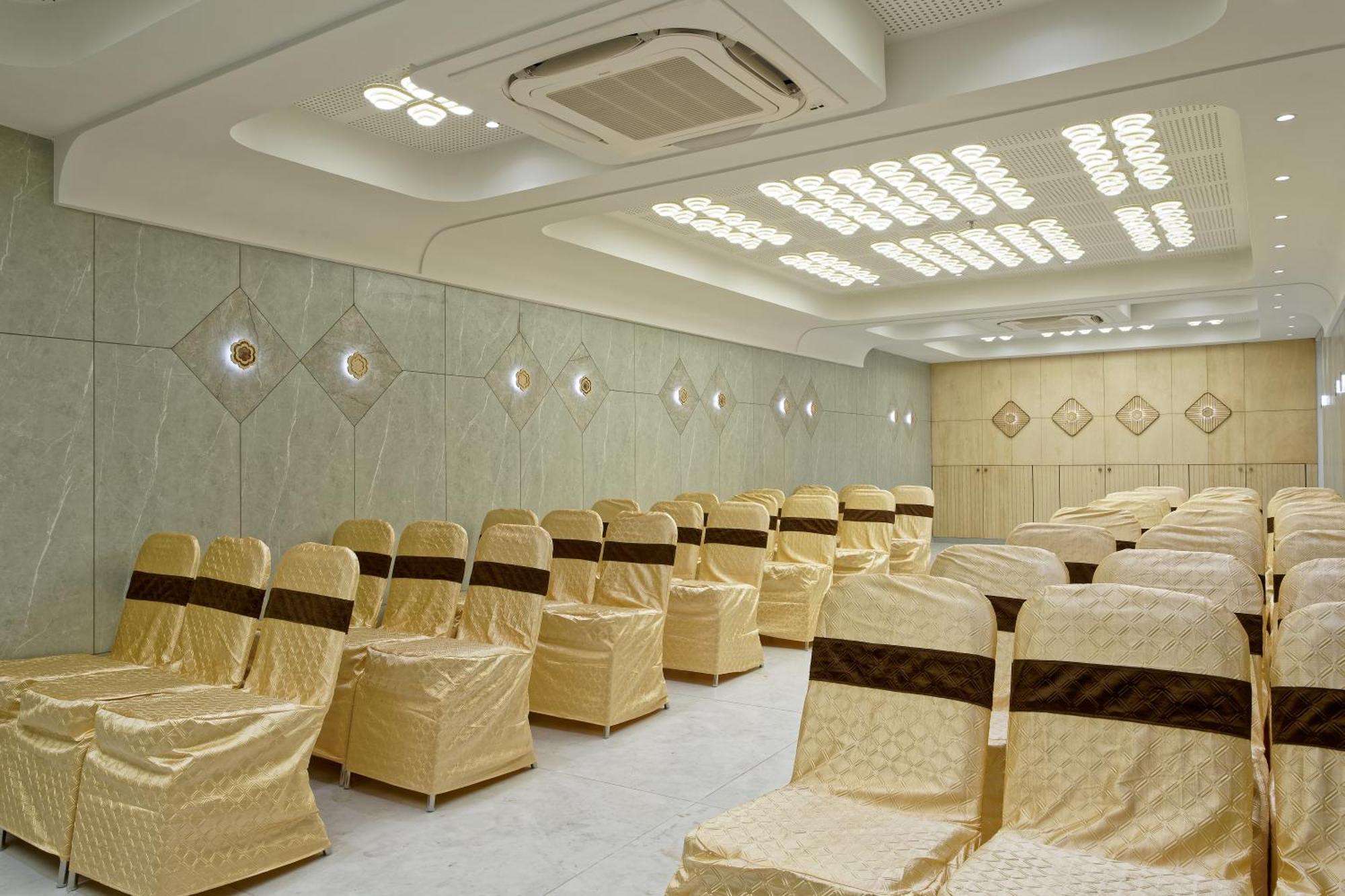 Exora Inn Ahmedabad Eksteriør bilde