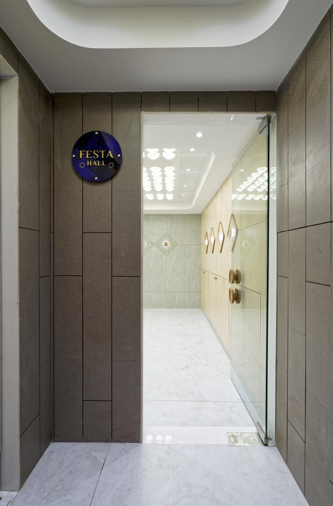 Exora Inn Ahmedabad Eksteriør bilde