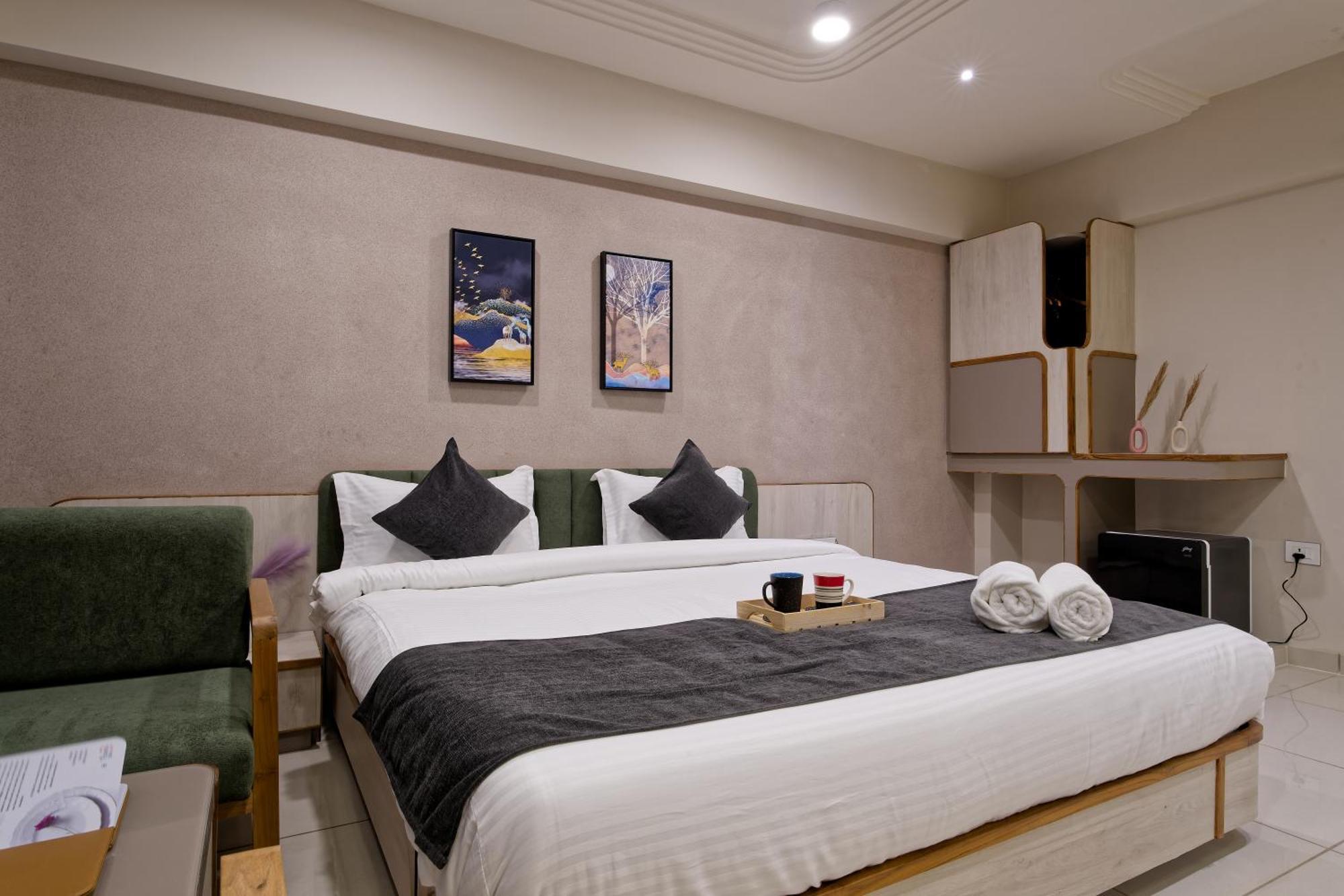 Exora Inn Ahmedabad Eksteriør bilde