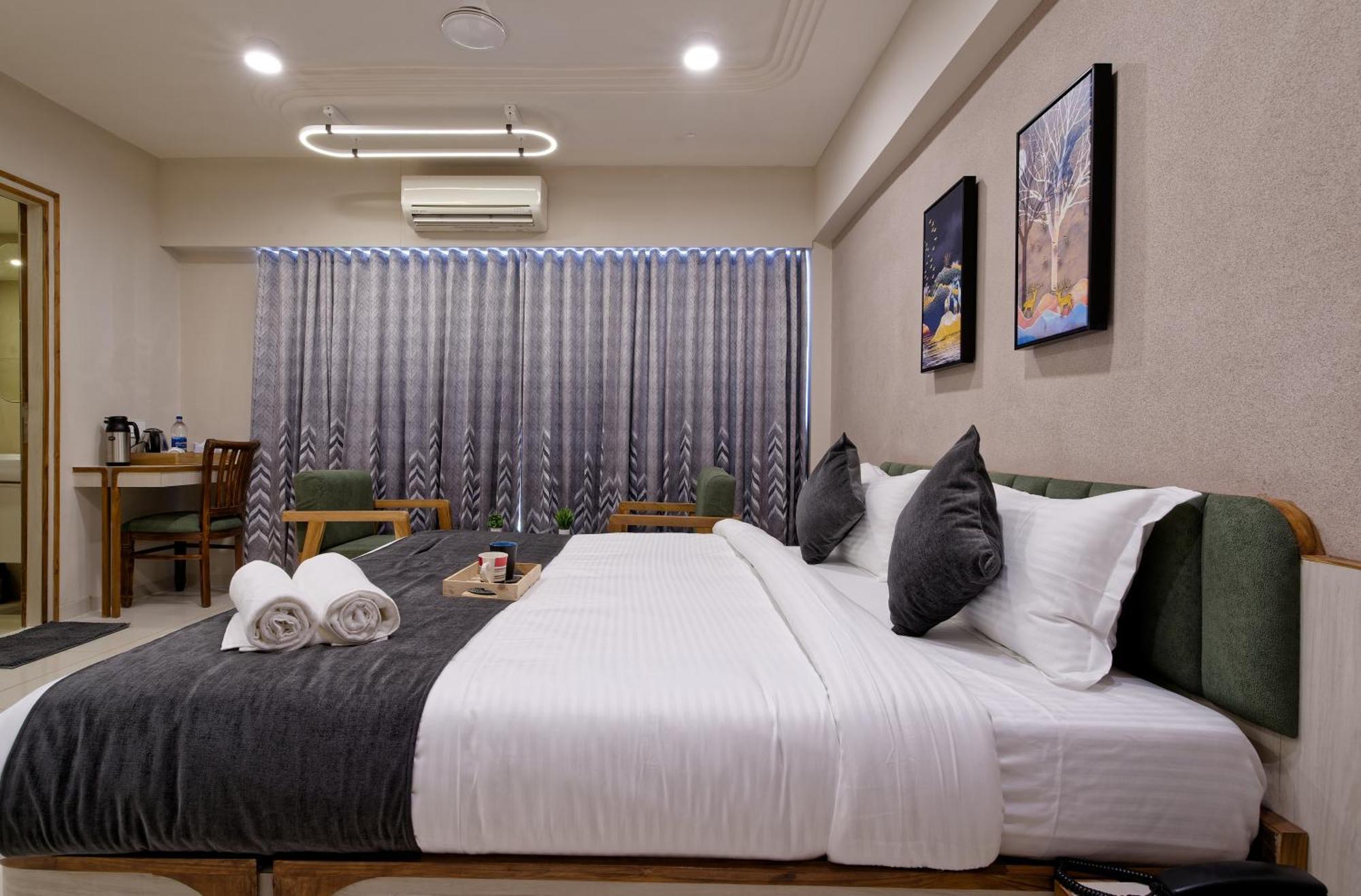 Exora Inn Ahmedabad Eksteriør bilde